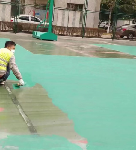 秀山球场地面翻新