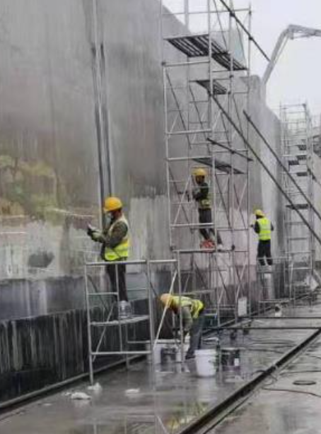 秀山球场翻新地面是一个涉及